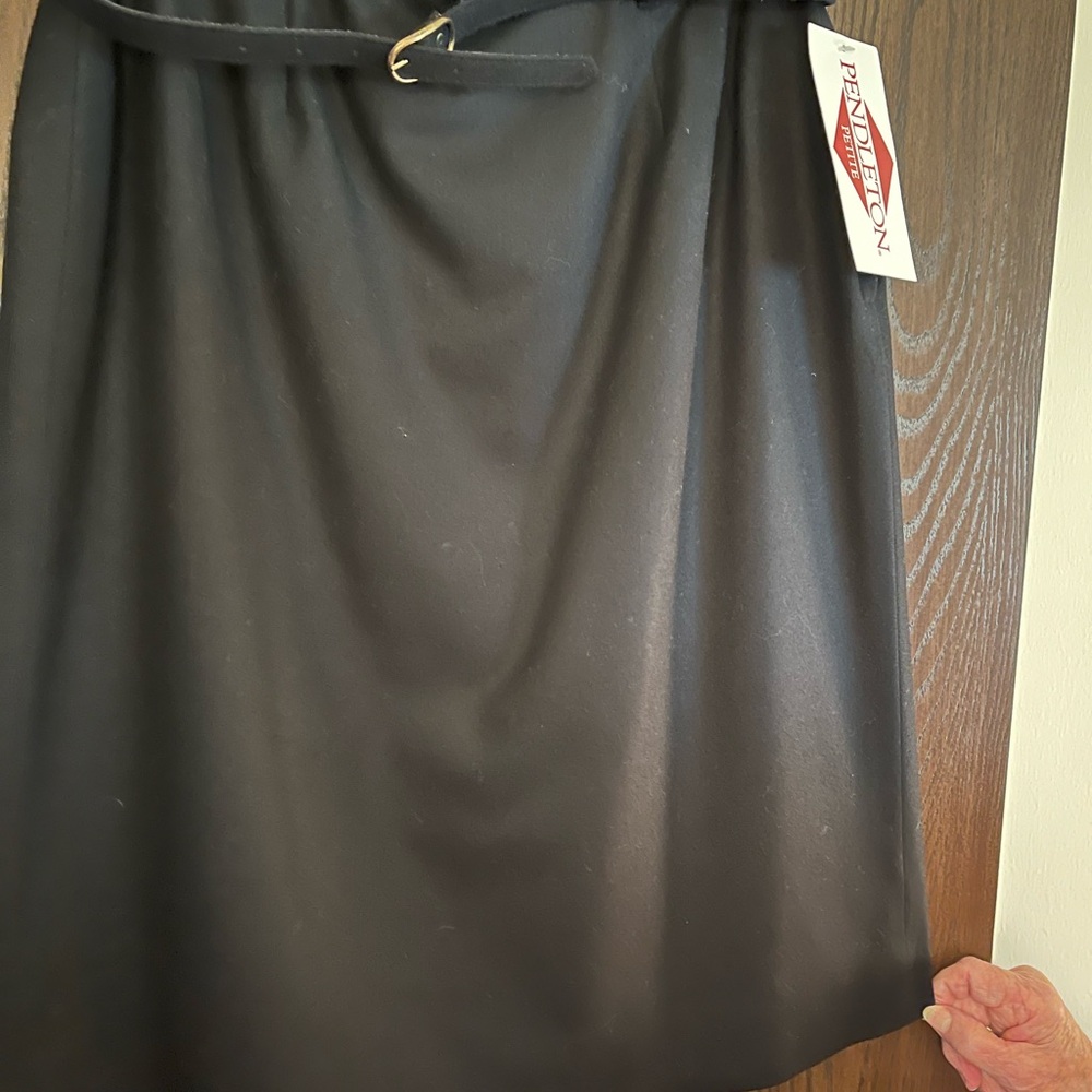 Vintage Black Pendleton skirt made in the USA size 14P perfect in every way